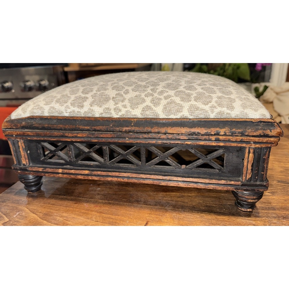 Vintage Carved Wood Foot Stool Ottoman Seat Antique Old 14 X 11 Sturdy Library